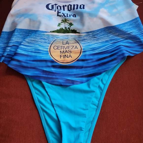 Corona swimsuit top w/bottom - Picture 1 of 4